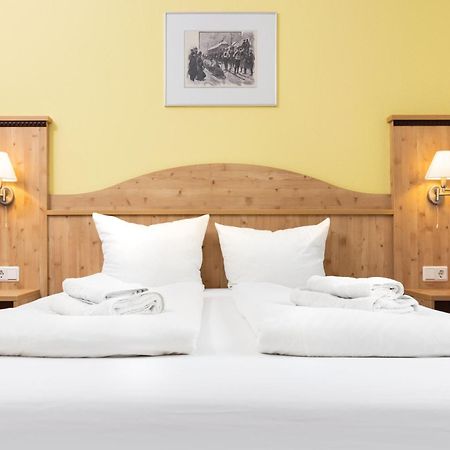 Gaststaette & Pension Waldschloesschen Oberhof  Ngoại thất bức ảnh
