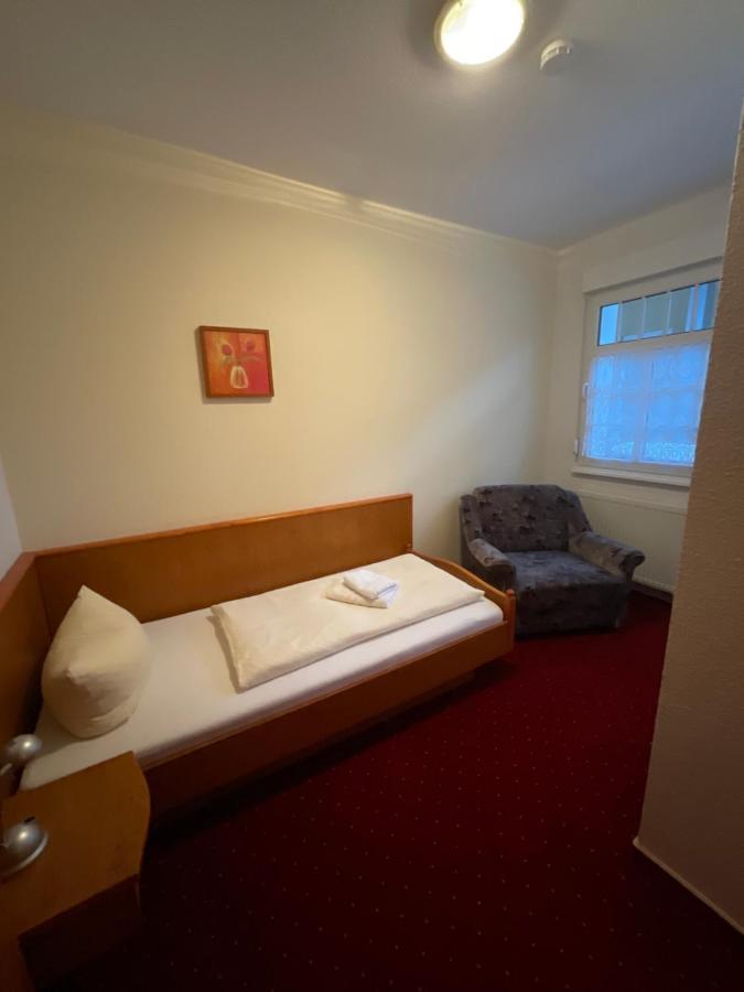 Gaststaette & Pension Waldschloesschen Oberhof  Ngoại thất bức ảnh