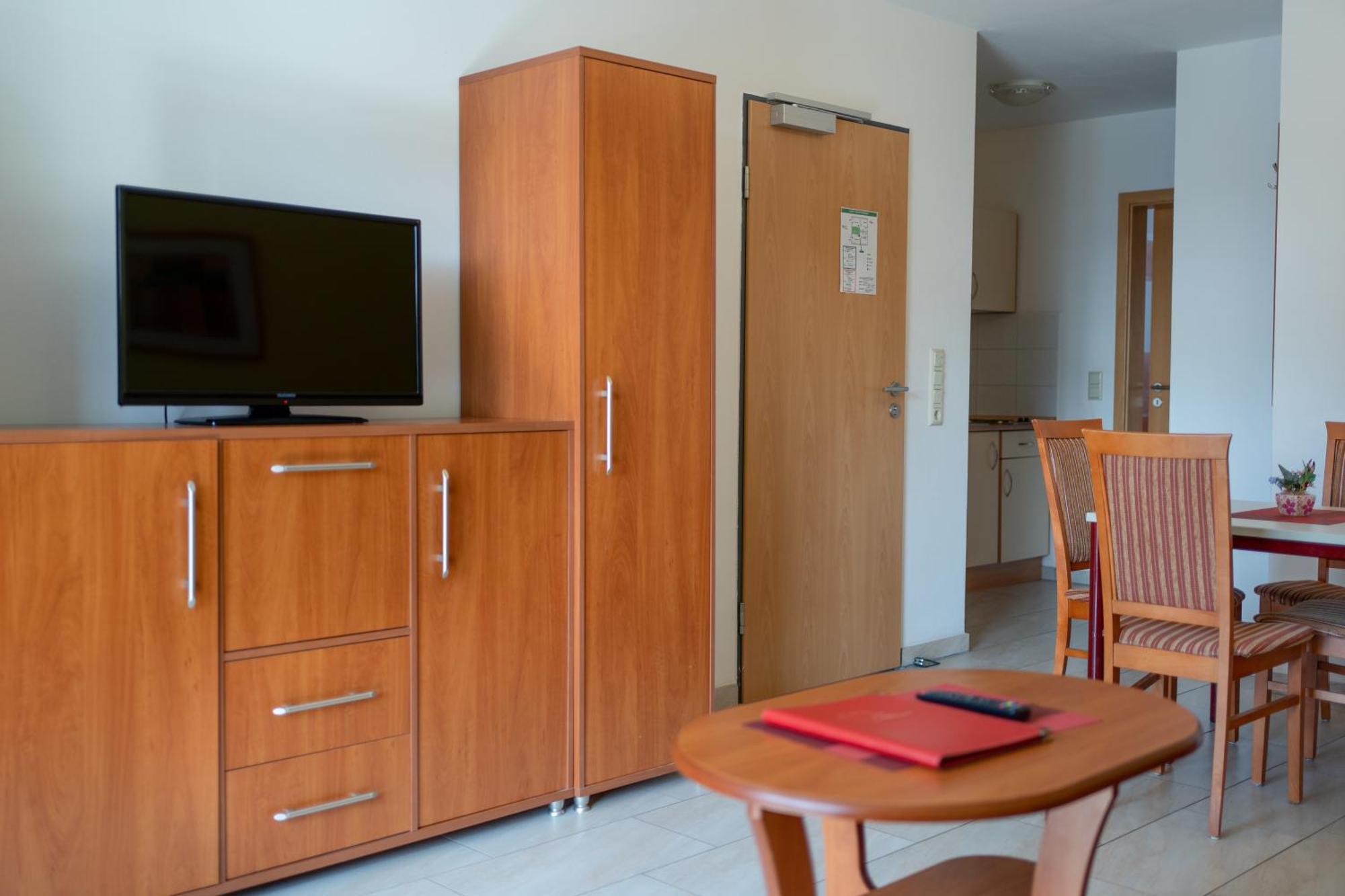 Gaststaette & Pension Waldschloesschen Oberhof  Ngoại thất bức ảnh